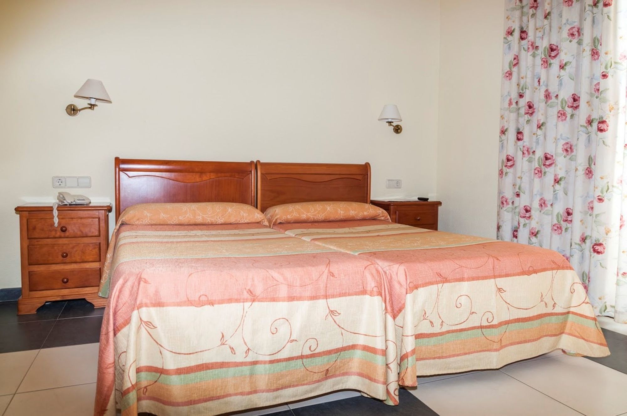 Hotel Tres Anclas 간디아 외부 사진